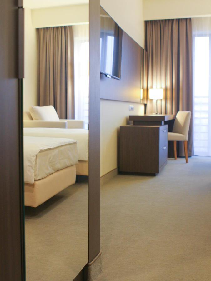 Kozmin Hotel Kosma מראה חיצוני תמונה