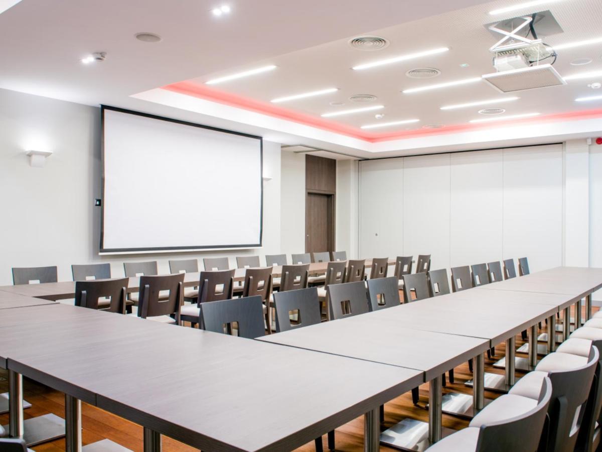 Kozmin Hotel Kosma מראה חיצוני תמונה