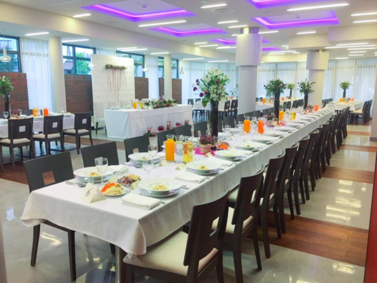 Kozmin Hotel Kosma מראה חיצוני תמונה