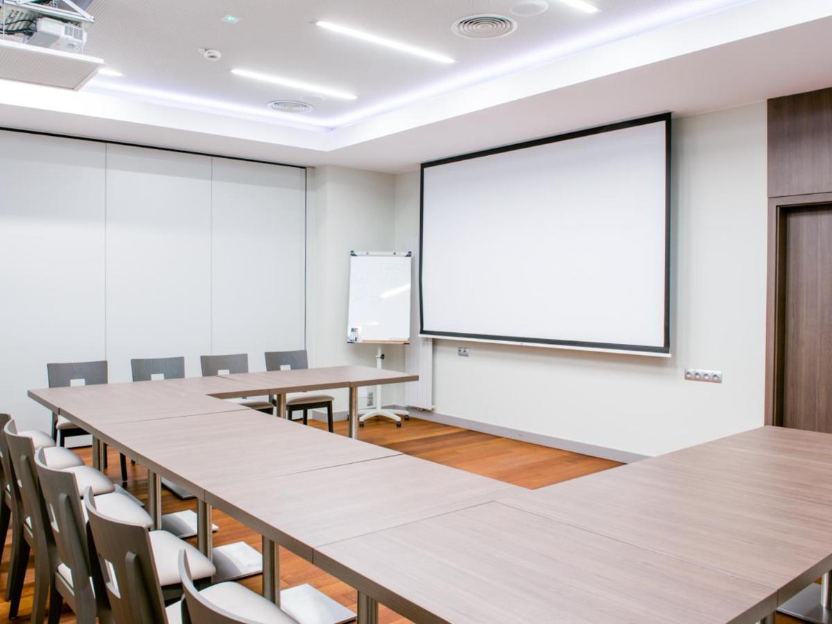 Kozmin Hotel Kosma מראה חיצוני תמונה